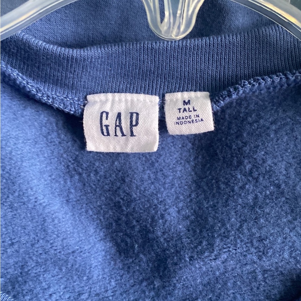 Sweatshirt - Picture 4 of 4